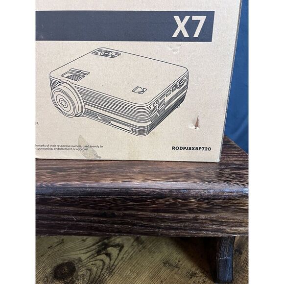 Kodak FLIK X7 Portable Projector, 720p Home Portable Projector. New in Box! - Picture 9 of 16